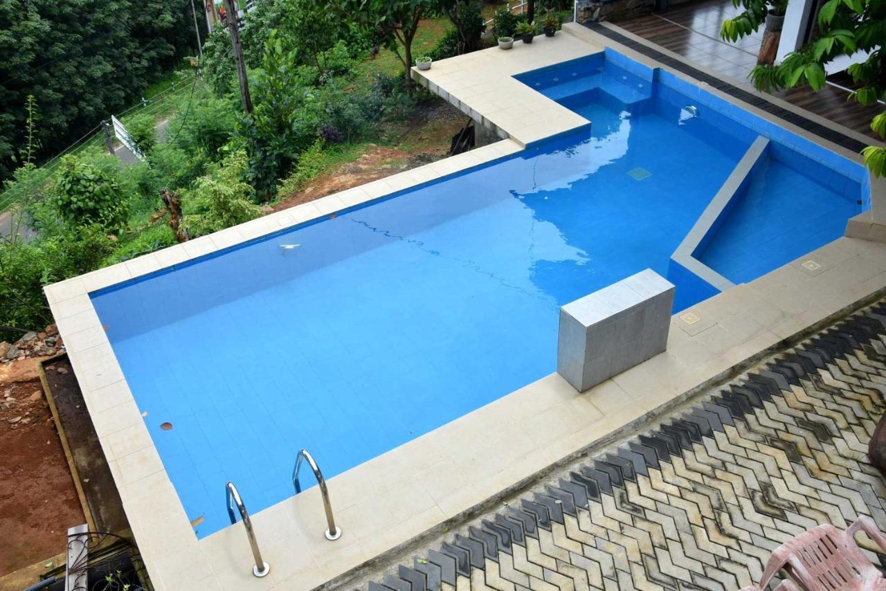 Hotel H2O Гампола Экстерьер фото